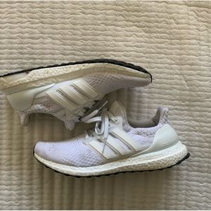Adidas UltraBoost Sneakers